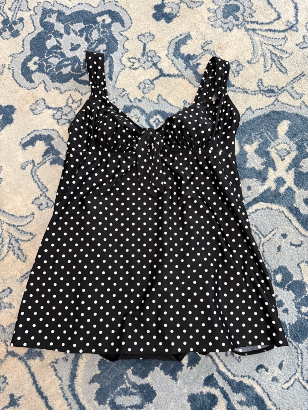 CROFT & BARROW Women's size 16 Black & White Polka Dot Swimdress Swimsuit Beach